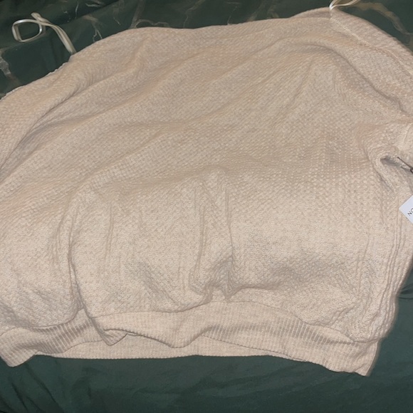 Treasure & Bond off the shoulder thermal knit top - Picture 3 of 10